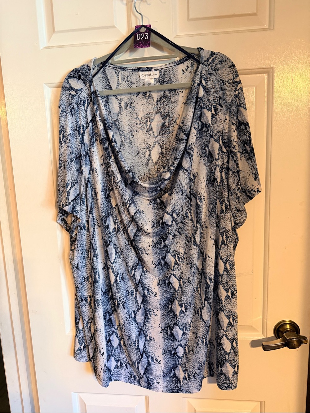 Jaclyn Smith Blue & White Speckled Draped Neck Tunic